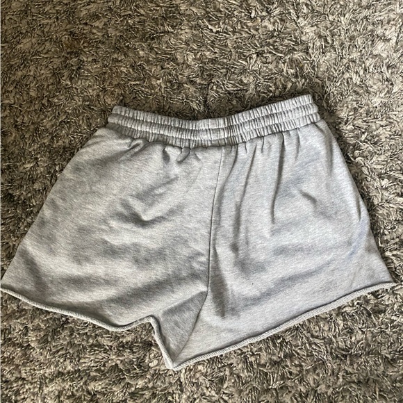 Princess Polly sweatshorts - Picture 2 of 3